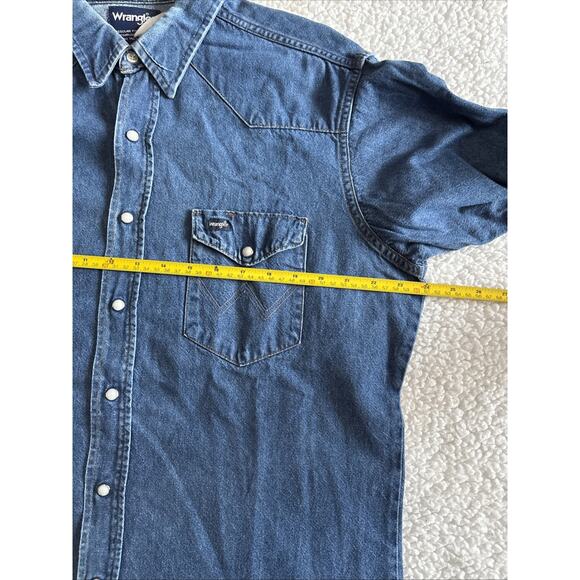 Vintage Wrangler Pearl Snap Button Down. Made In America, 17-35Neck XLong Tails - Picture 7 of 8